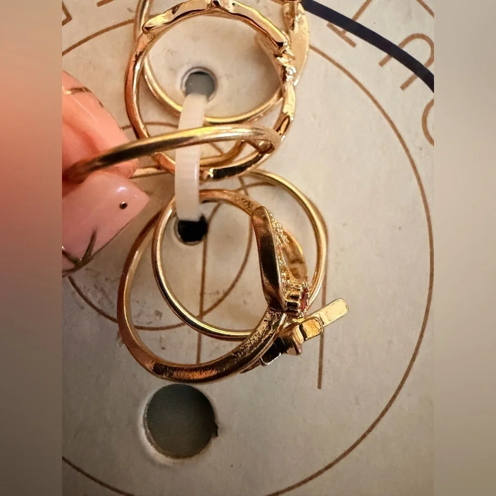 Urban Outfitters Gold Jeweled Five Ring Set NWT